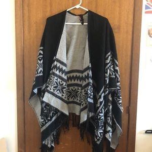 Reversible Nordic Poncho Wrap